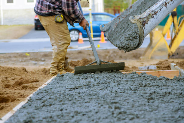 Best Concrete Sidewalk Installation  in Belle Plaine, MN